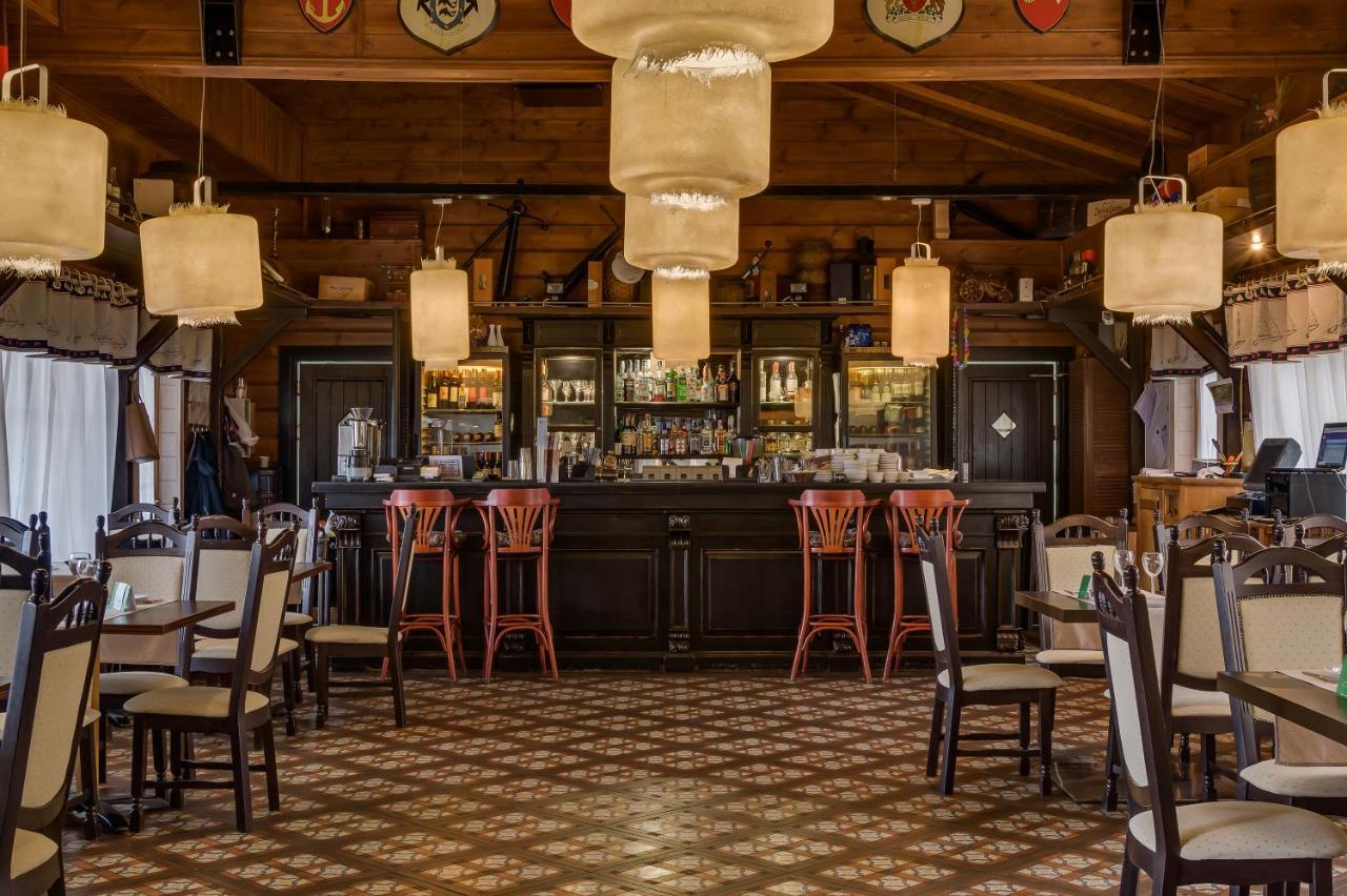 Glіbіvka Family Park Hotel Glebovka Ngoại thất bức ảnh