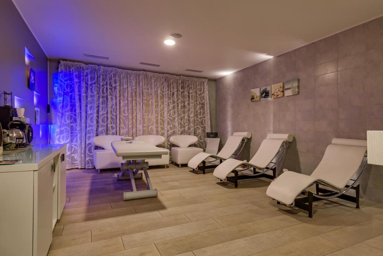 Glіbіvka Family Park Hotel Glebovka Ngoại thất bức ảnh